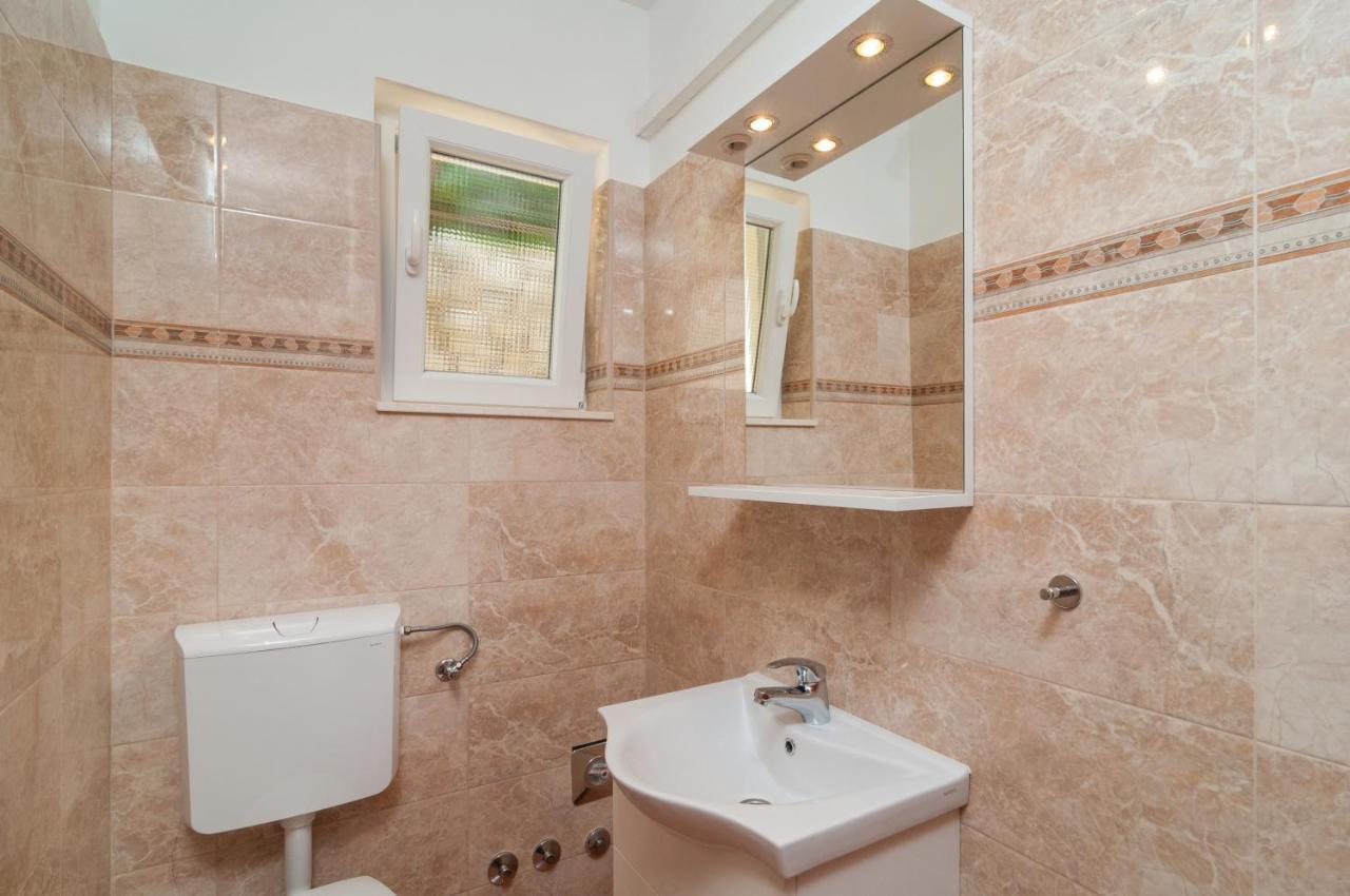 Apartment Victoria Omiš Εξωτερικό φωτογραφία